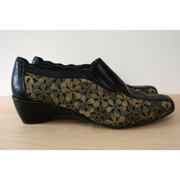 PIKOLINOS Floral Yellow Green Slip On Flower Clogs - Picture 2 of 8